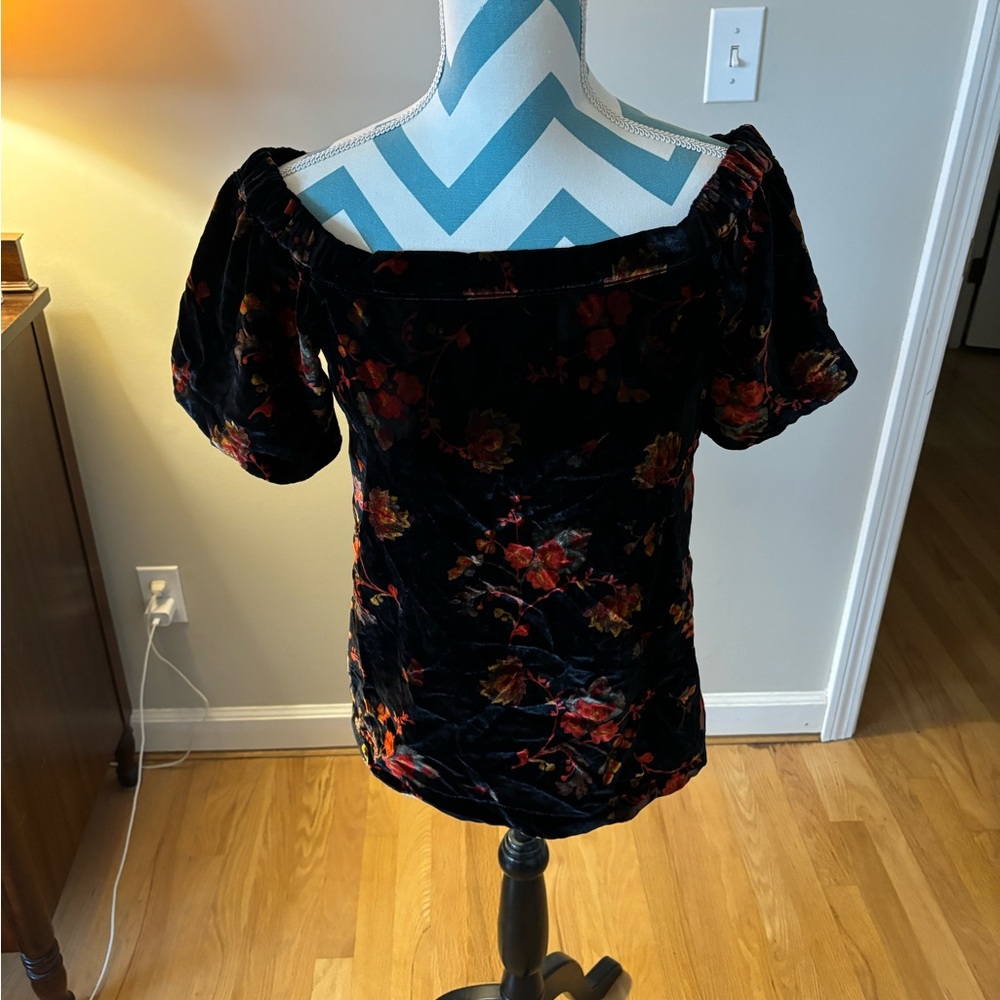 Beautiful off the shoulder top